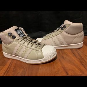 Adidas hightop shell toes